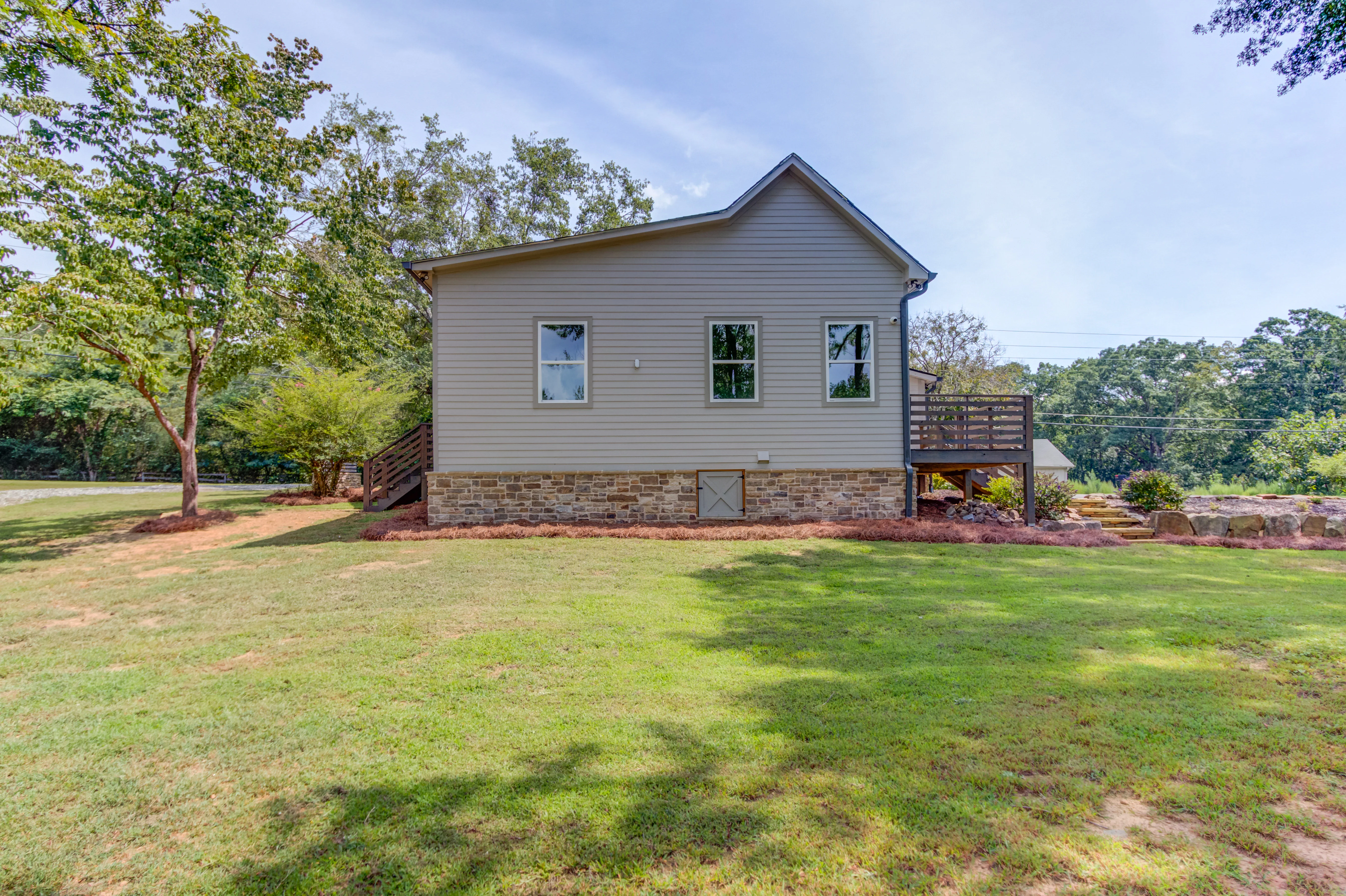 6700 Shady Grove Rd-011