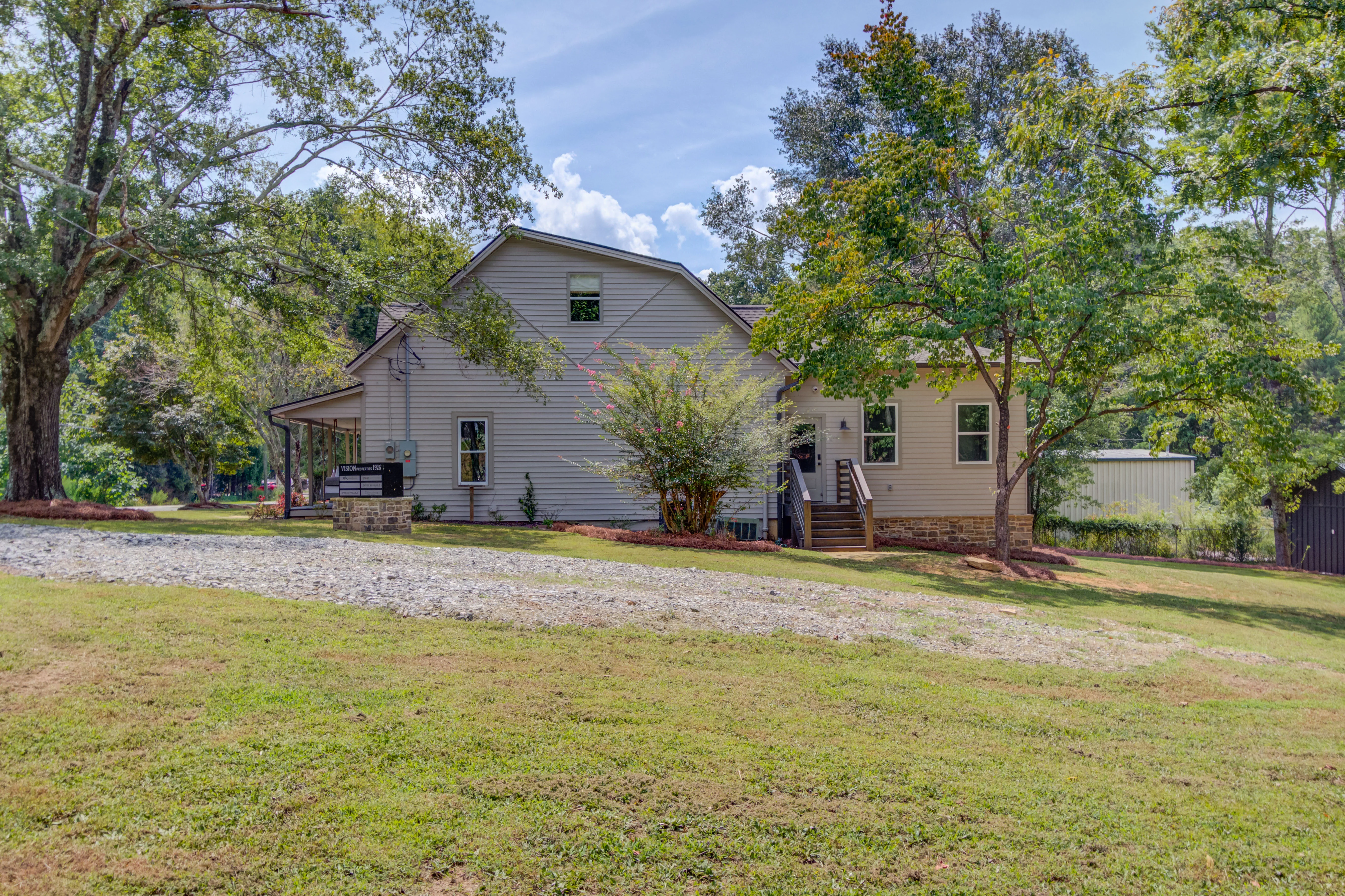 6700 Shady Grove Rd-012