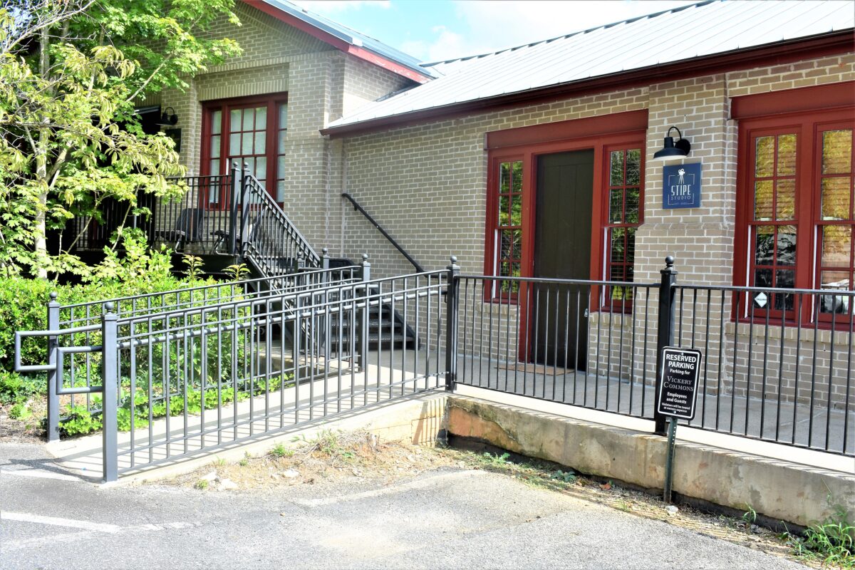 5930 Odell Street Approx. 1561 SF Double Suite ⬅ Bagley Commercial