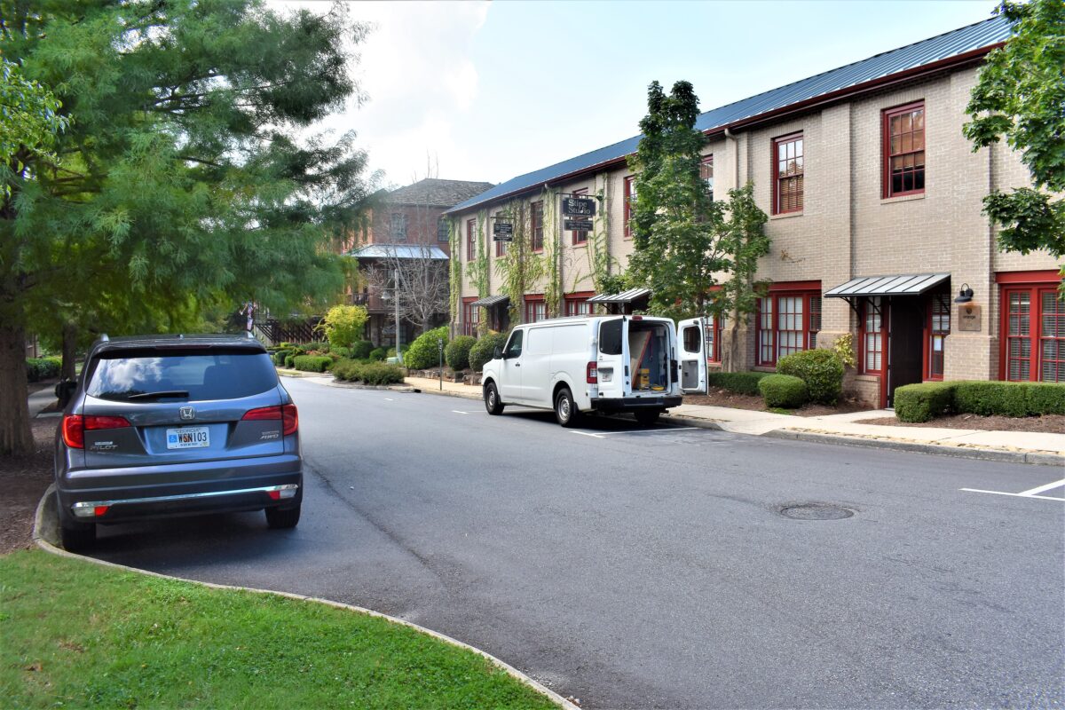 5930 Odell Street Approx. 1561 SF Double Suite ⬅ Bagley Commercial